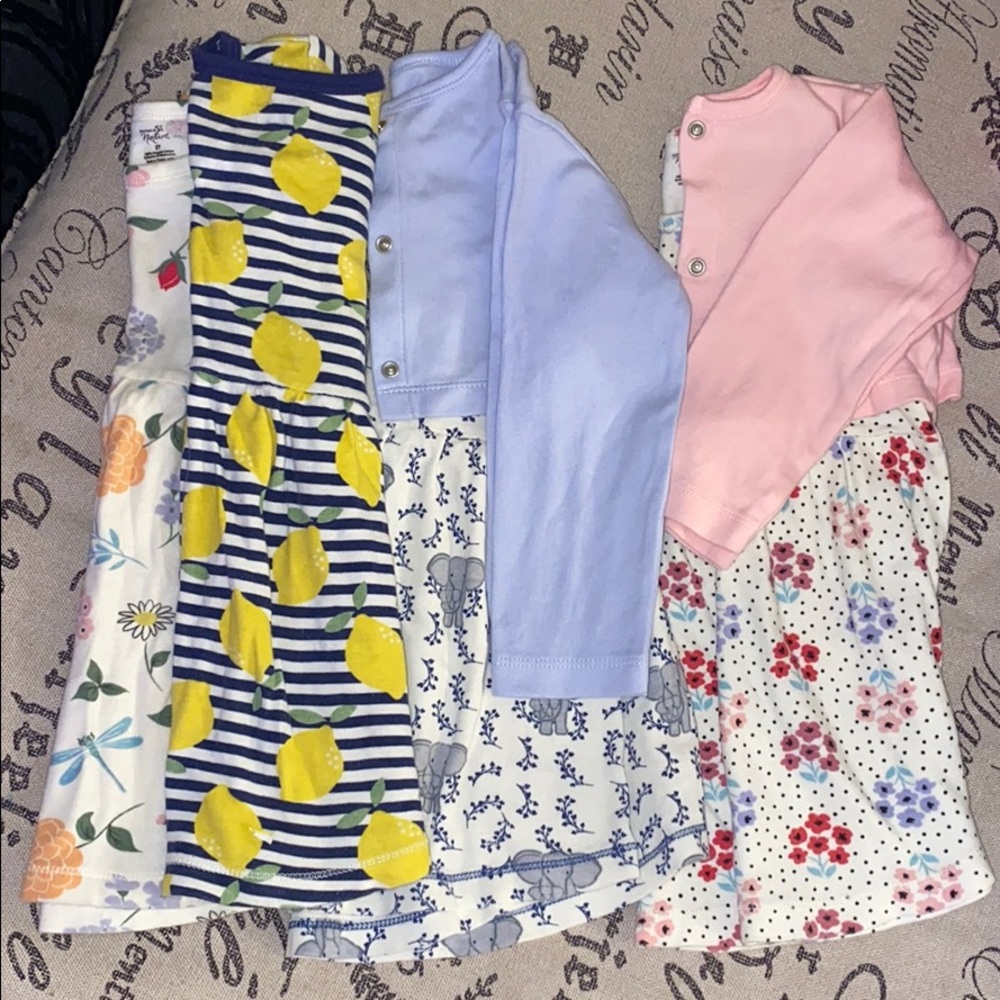 Lot dresses